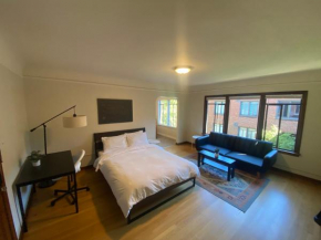 Furnished Apartments - Climate Pledge Arena Next Door